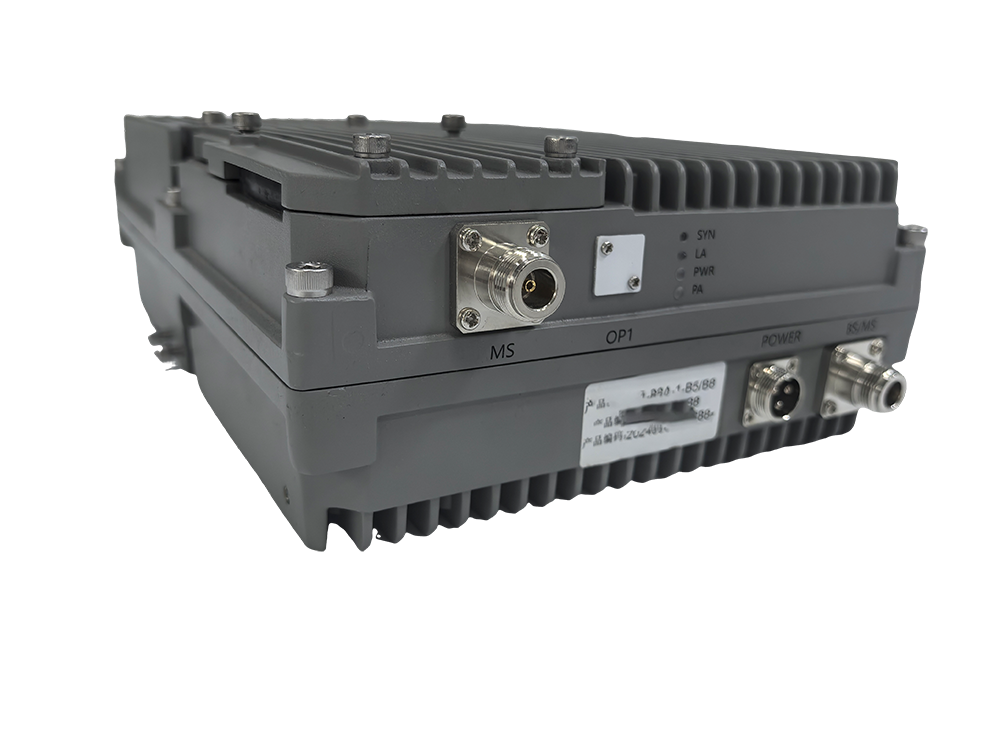  荷塘三频手机信号接收器2000㎡